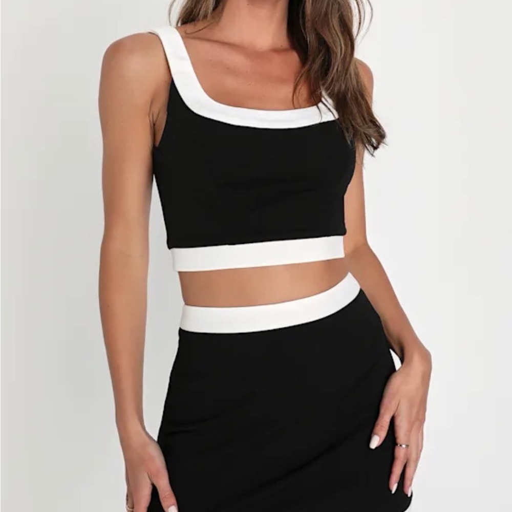 Black and White Crop Top